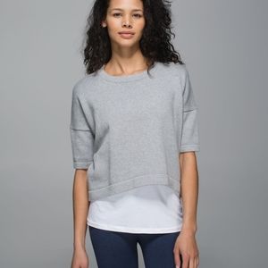 Lululemon Size 6 Bhakti Reality Short Sleeve Heathered Medium Grey